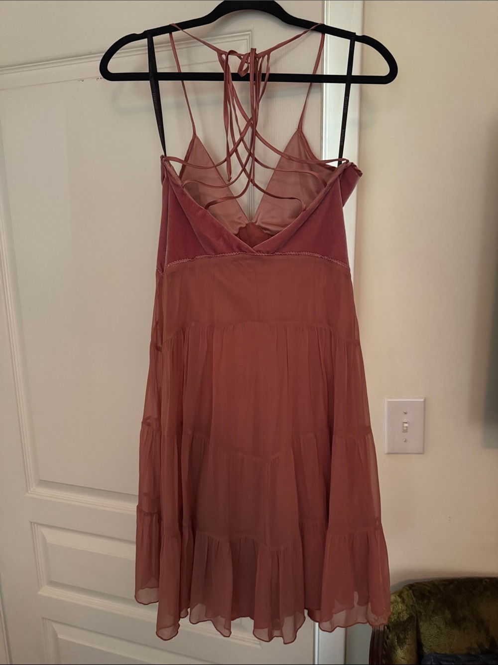 Bebe Mauve Pink Strappy Chiffon and Velvet/Velour Cocktail Dress